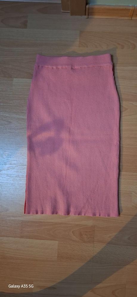 Pletena sukna, reserved,152