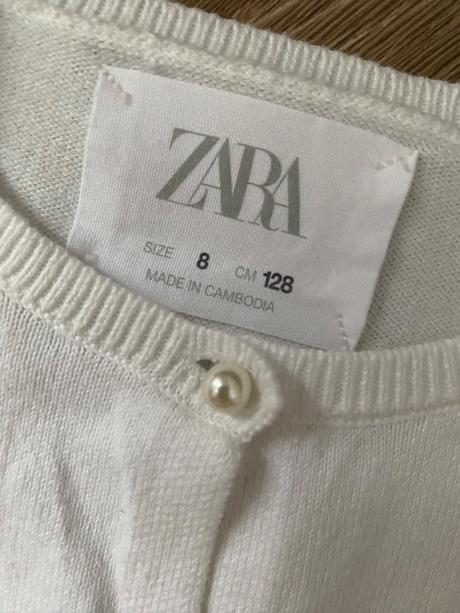 Svetrik s perličkovými gombíkmi, zara,140