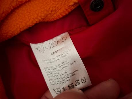 Bunda s mikinkou, 98