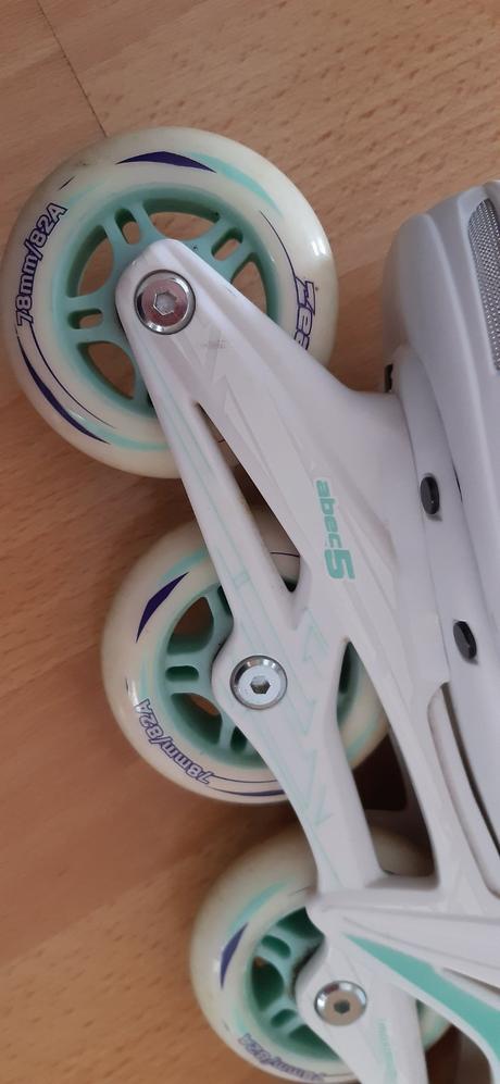 Kolieskové korčule + chrániče, zealot,40