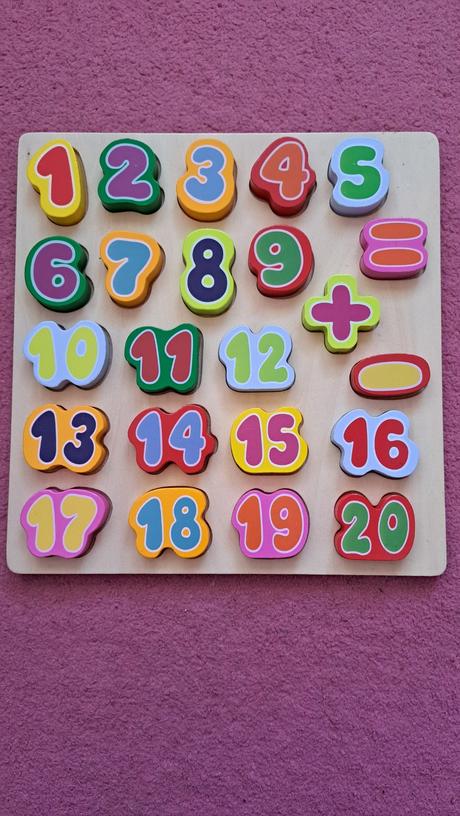 Drevena vkladacka cisla, 