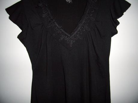 Tričko s výšivkou na dekolte, l