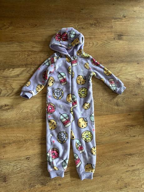 Overal na spanie, primark,110