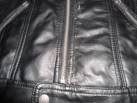 Cierna kozenkova bunda, 176