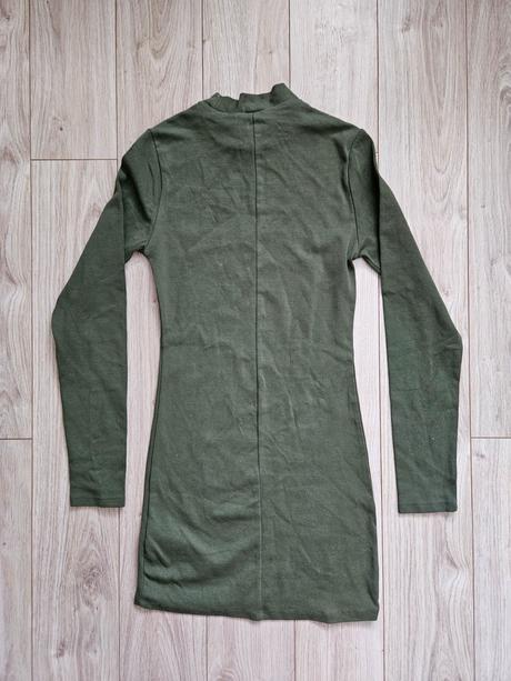 Šaty stradivarius s, stradivarius,s