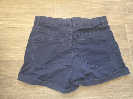 Šortky č.152, h&m,152