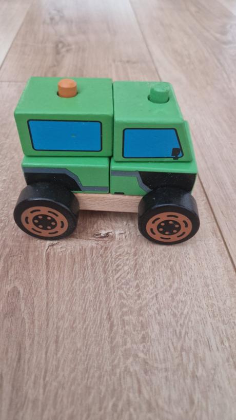 Drevené autíčko  - stavebnica, 