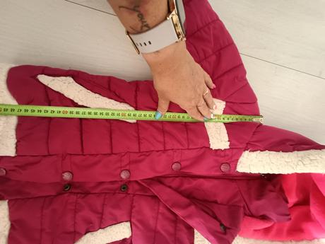 Dievčenská bunda, 134