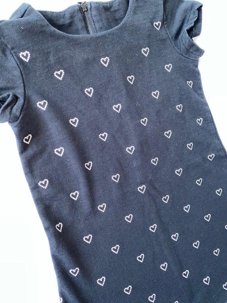 Čierne šaty so srdiečkami 110, dopodopo,110