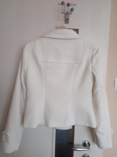 Biely ivory kabátik s odnímateľnou kapucňou, 38