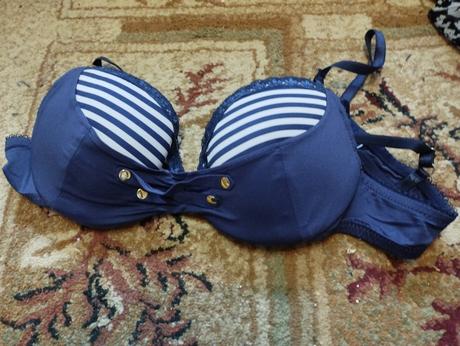 Dámska podprsenka, 70b