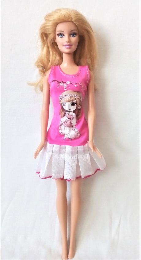 Šaty pre barbie,