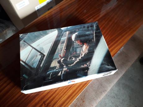 Puzzle 2000 ks vojenska pilotka, 