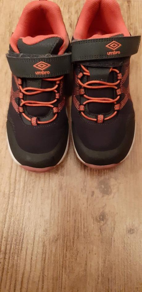 Trekové topánky, umbro,34