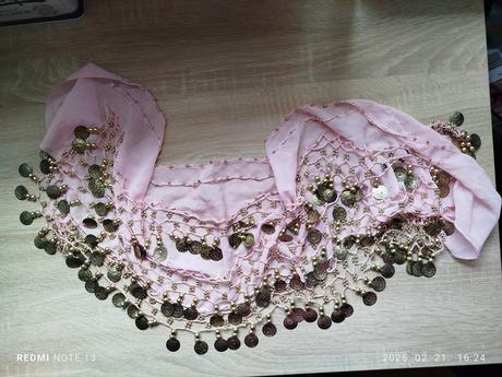 Bedrová šatka s mincami,