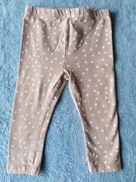 Dvoje legíny, reserved,80