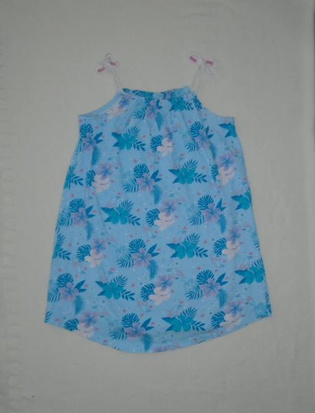 Šaty na 8 až 10 rokov, 134