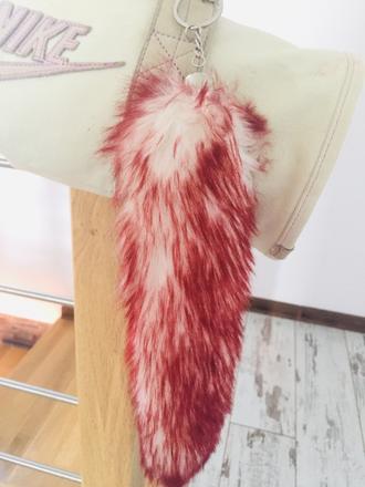 Privesok na kabelku lissci chvost, 