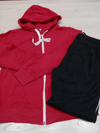 Mikina s teplakmi, s