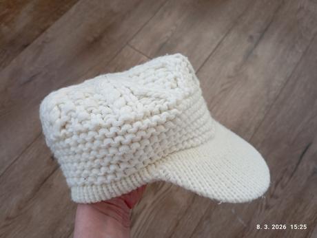 Teplá "šiltovka" (už s poštovným), 