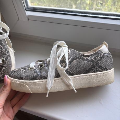 Tenisky so vzorom, stradivarius,37