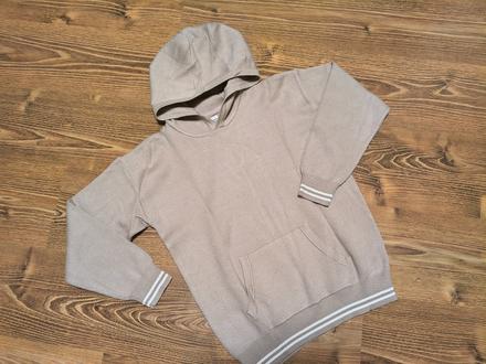 Svetrik, reserved,146