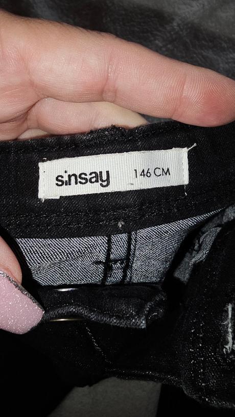 Čierne rifle, sinsay,146