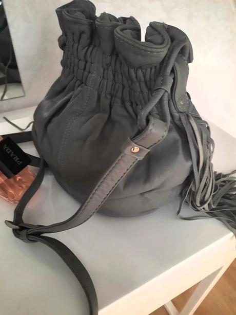 Kožený vybíjaný mešec, 