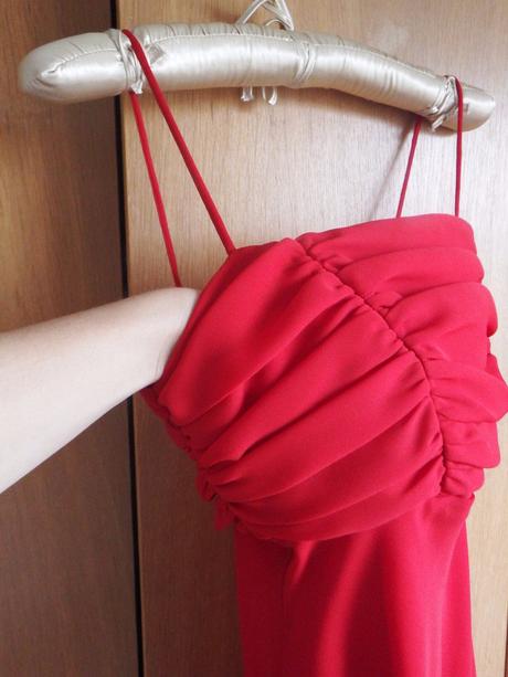 Nádherné ,,žiarivé,, slávnostné šaty, 36