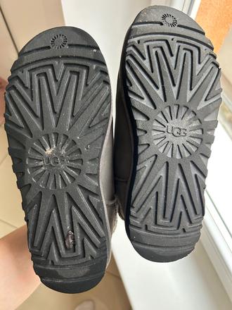 Ugg, ugg,37