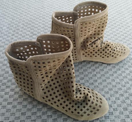 Ležérne perforované čižmičky, 36