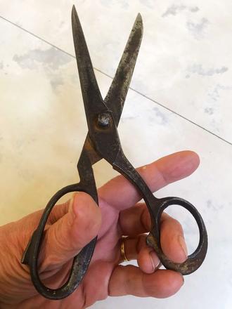 Starožitné nožnice, 