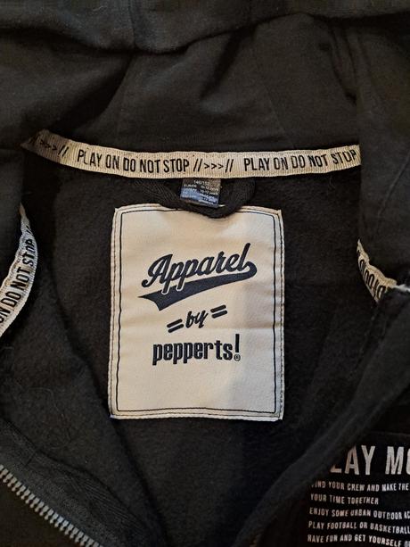 Mikina čierna na zips, pepperts,152