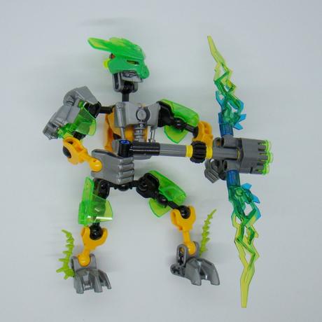 Lego bionicle 70778 protector of jungle,