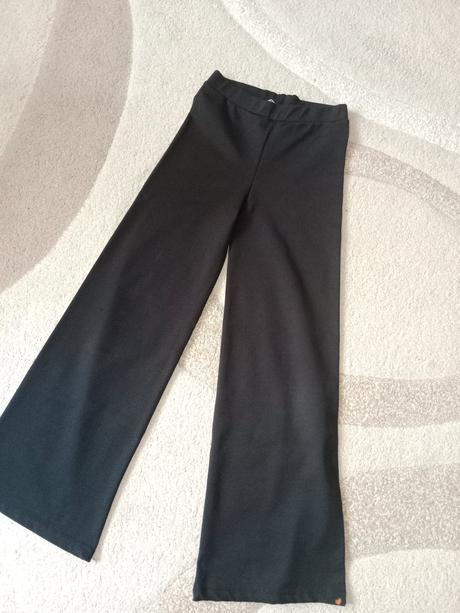 Legíny/nohavice, 152