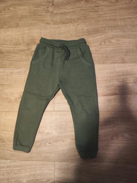 Zara kaki tepláky, zara,104