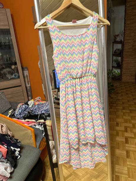 Vzdušné letné šaty, 158