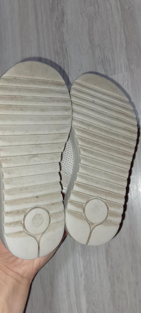 Reserved sandalky, reserved,22