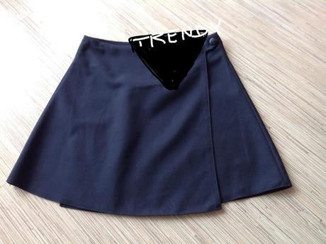 Sukňa trendy/dk1, 140