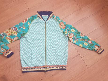 Kvalitná bundička-mikina, č. s/m, m