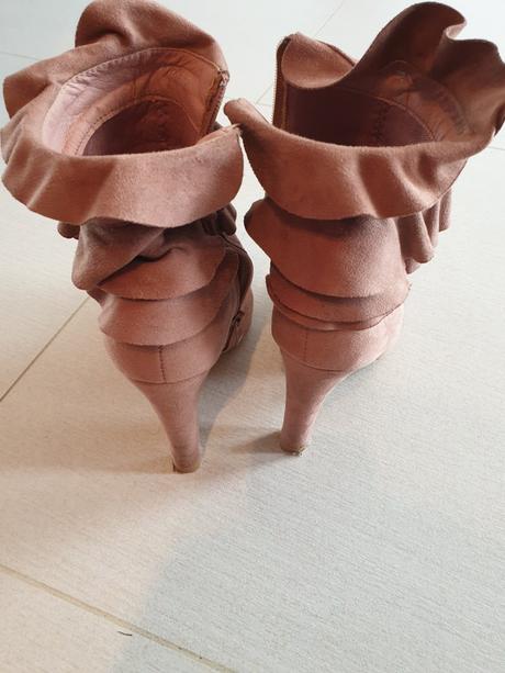 Kotníkové čižmy, 38