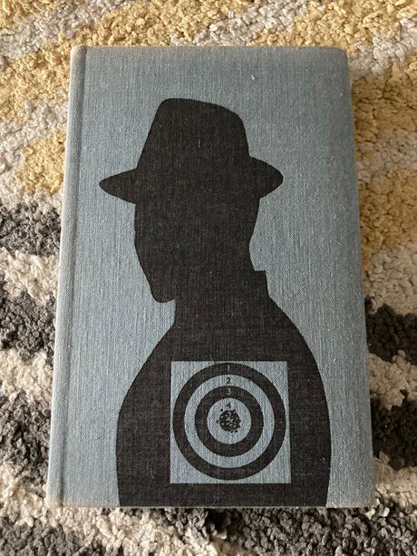 Tiene nad notre-damom (1968), 