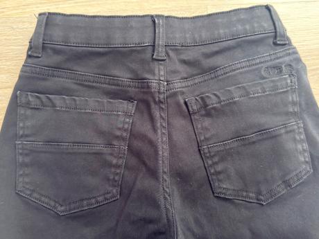Chlapcenske nohavice, guess,152