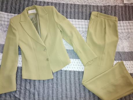 Dámsky /dievčenský kostým č. 36, 36