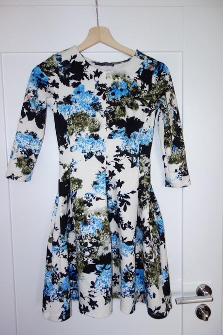 Kvetinové šaty, atmosphere,34