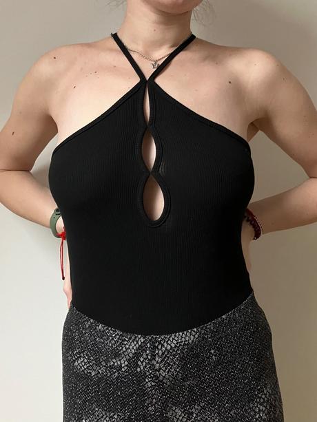 Čierne body, sinsay,m