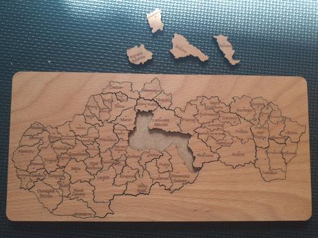 Drevené puzzle okresy slovenska,