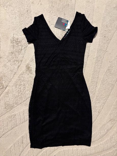 Čipkované čierne minišaty, 34 / xs