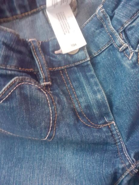 Dievčenské rifle, c&a,104