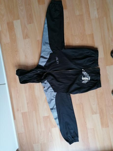 Vetrovka, armani,146